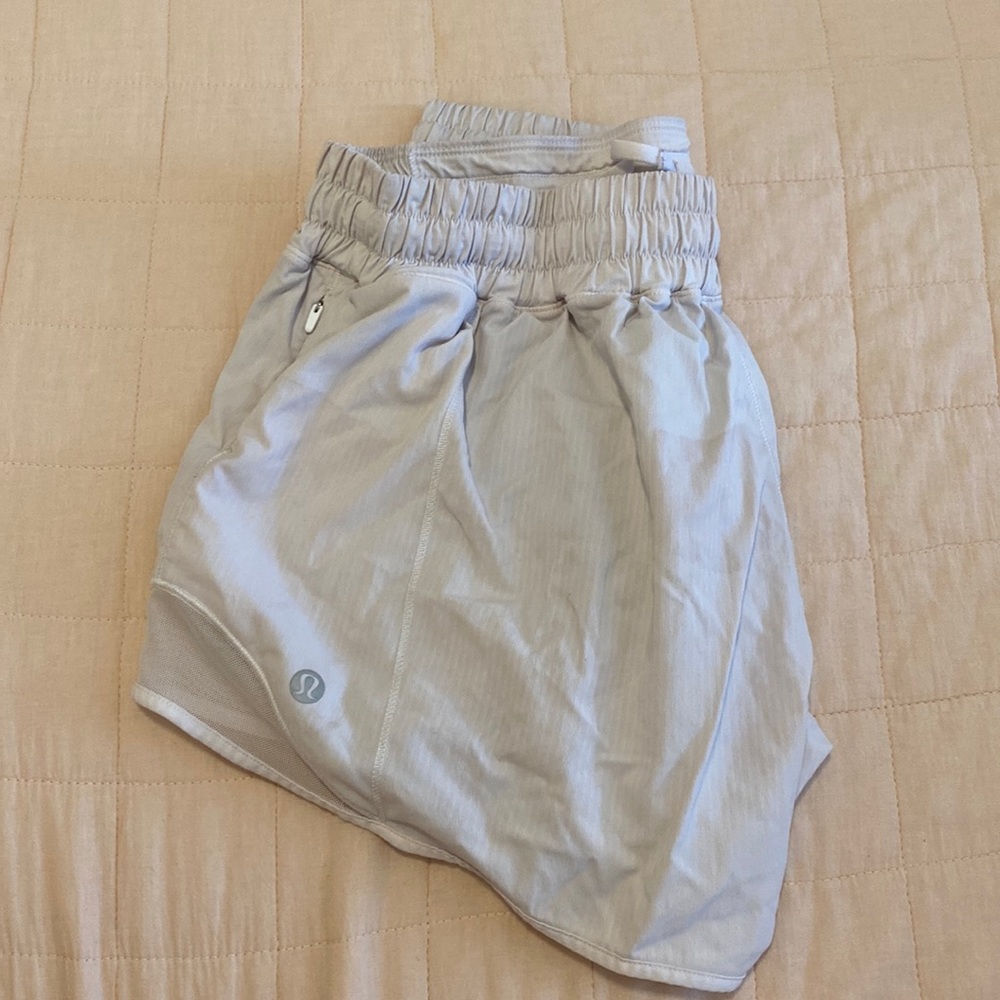 Lululemon Hotty Hot Shorts Long White